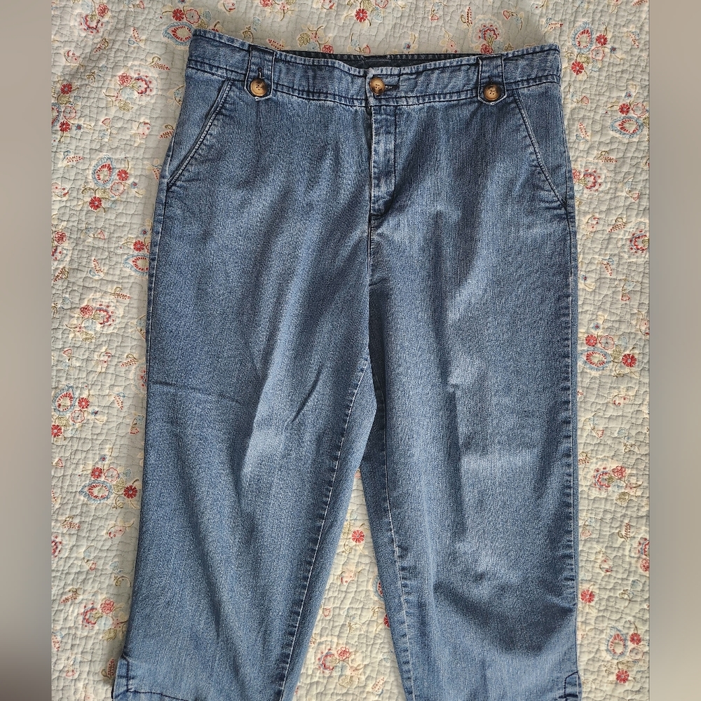 Women's capris
